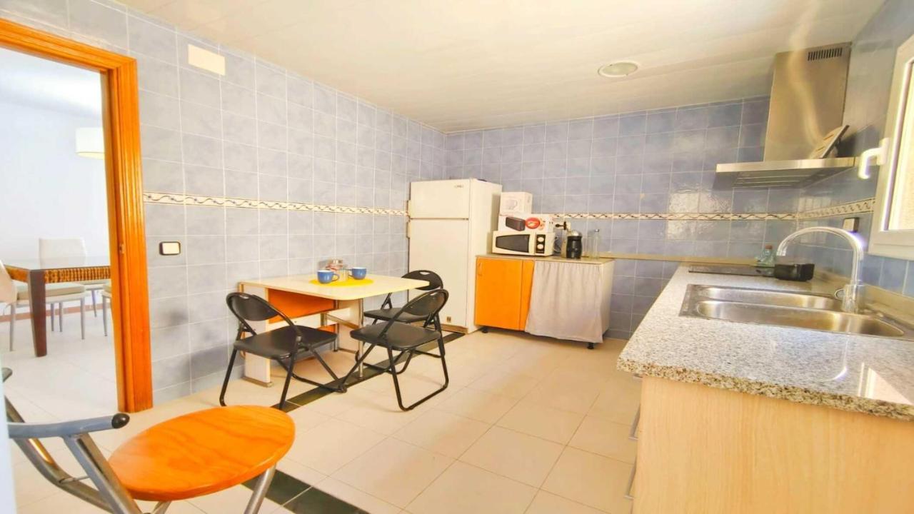 Vacay Apartamento Costamar, A Pasos De La Playa En Costa Brava , L' Escala Luaran gambar