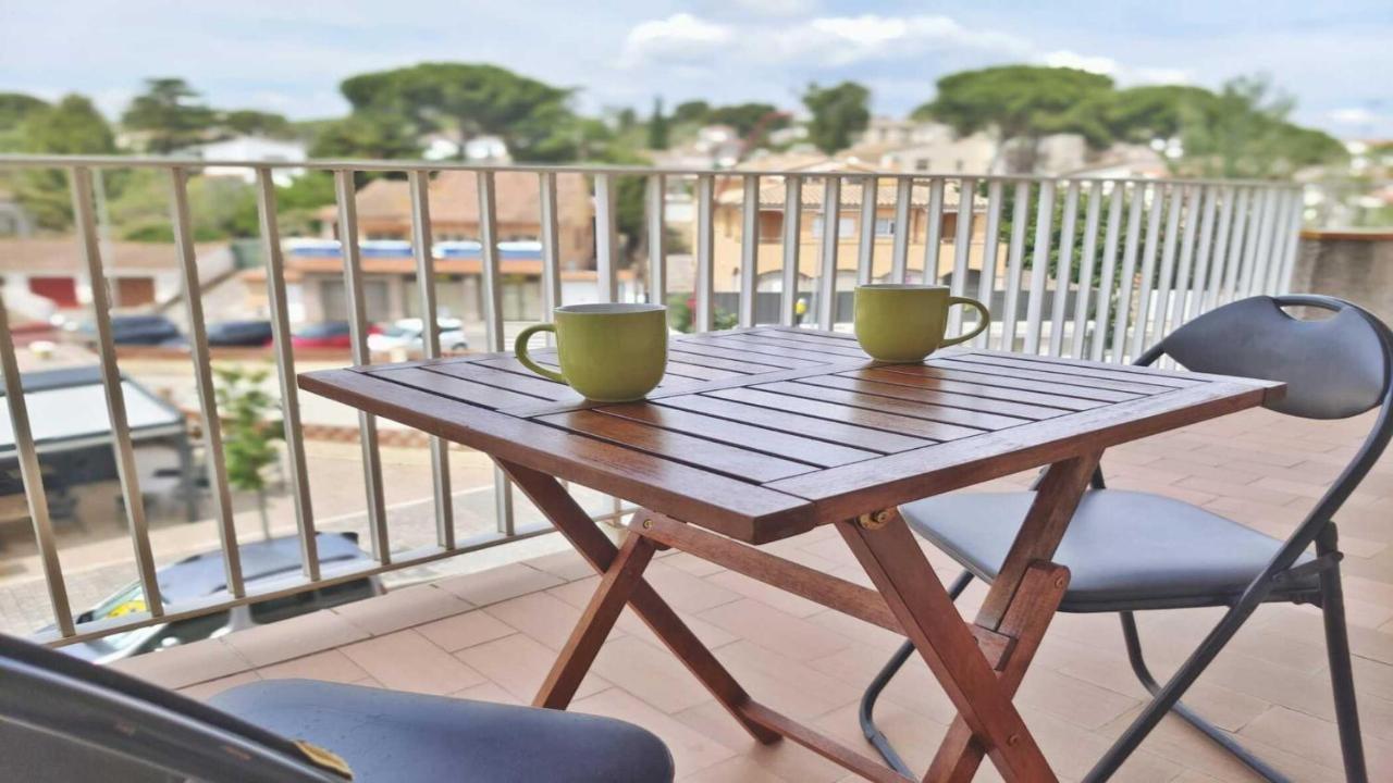 Vacay Apartamento Costamar, A Pasos De La Playa En Costa Brava , L' Escala Luaran gambar