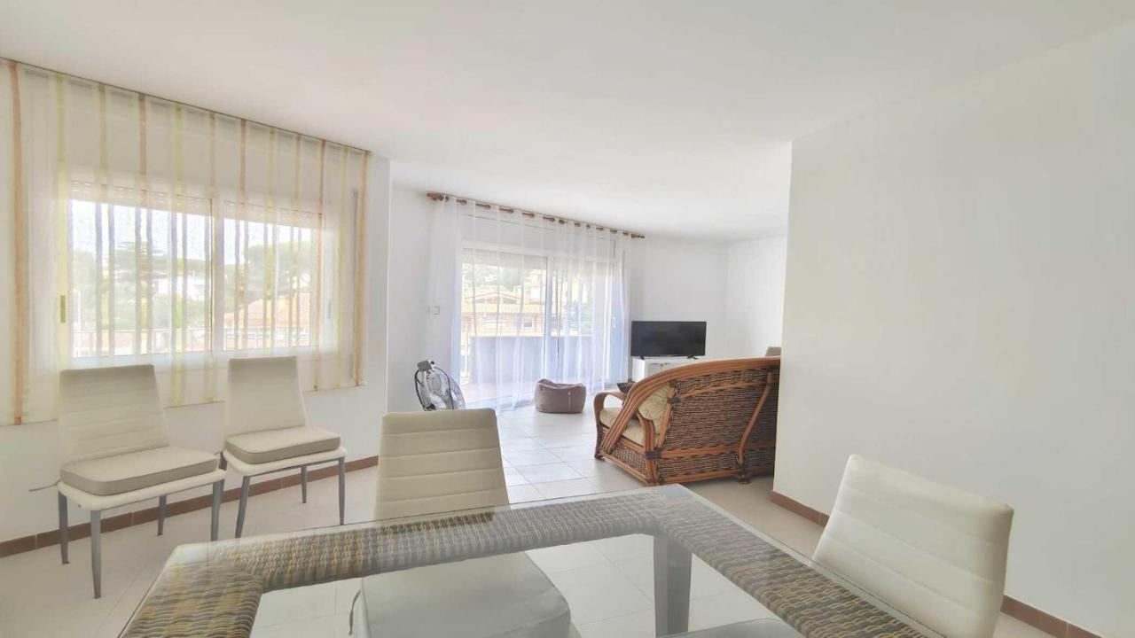Vacay Apartamento Costamar, A Pasos De La Playa En Costa Brava , L' Escala Luaran gambar