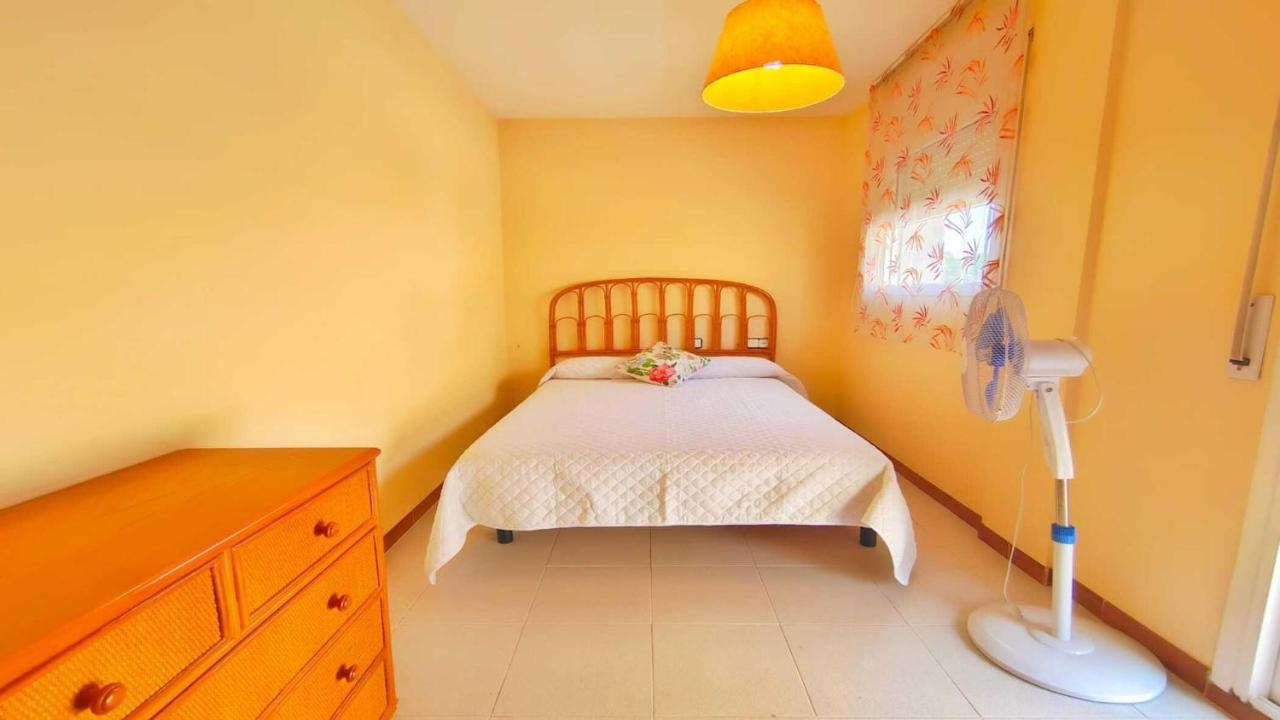 Vacay Apartamento Costamar, A Pasos De La Playa En Costa Brava , L' Escala Luaran gambar